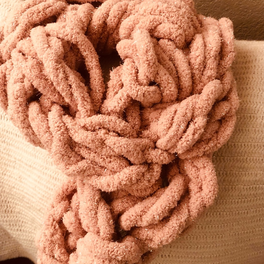 Scarf - Picture 1 of 11